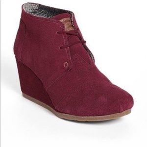 TOMS Suede Maroon Tie Bootie